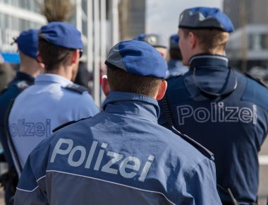 Ελβετία: Συνελήφθη ο ψυχοπαθής με το αλυσοπρίονο (φωτό)